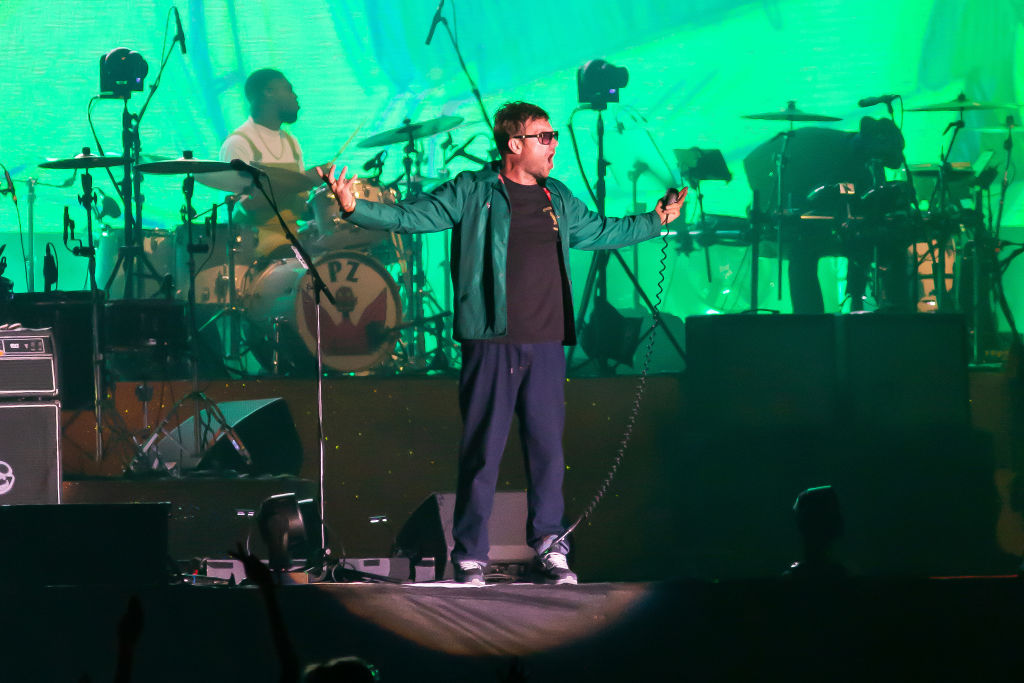 ¡Increíble! Gorillaz invita al rapero argentino Trueno para cantar "Clint Eastwood" 