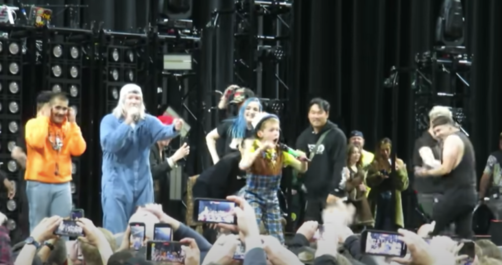 ¡Rifados! Limp Bizkit tocó "Break Stuff" junto a un niño en un concierto