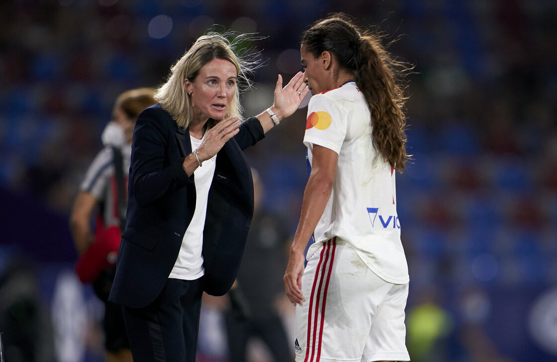 Sonia Bompastor, la directora técnica que regresó al Olympique de Lyon a una final de Champions League