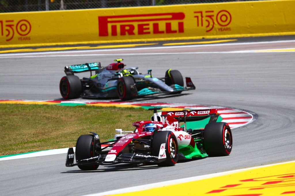 Valtteri Bottas vs lewis Hamilton