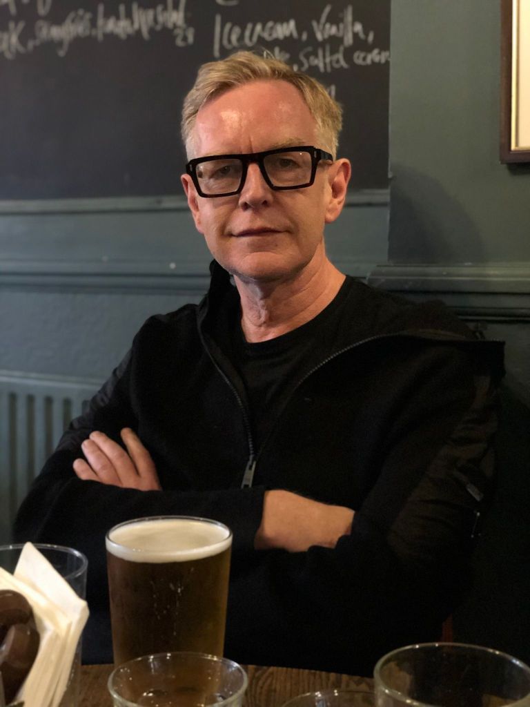 Depeche Mode se adentra en el estudio luego del fallecimiento de Andy Fletcher 