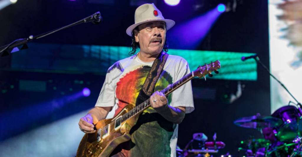 Carlos Santana colapsa en pleno concierto en Michigan