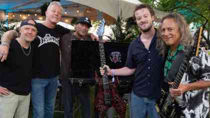 Joseph Quinn de 'Stranger Things' conoció a Metallica en el Lollapalooza