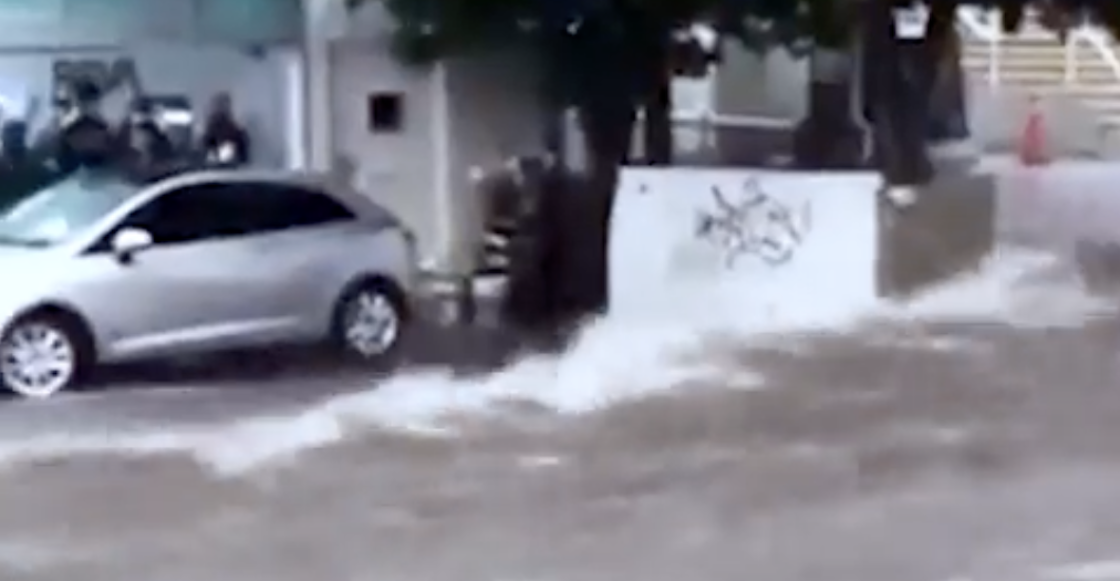 lluvia-cdmx-inundacion-viernes-15-julio-videos-periferico-sur-picacho-2