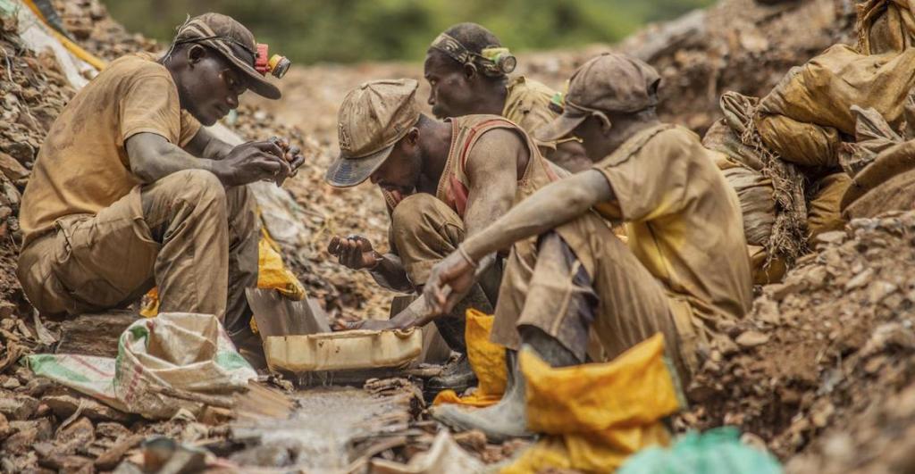 oro-descubrimiento-uganda-precio-real-falso-millones-toneladas-historico-2