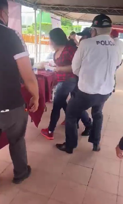 Quema de urnas y una diputada detenida: Así la elección de consejeros en Morena