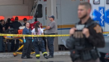Tiroteo en centro comercial de Indiana deja 4 muertos y dos heridos