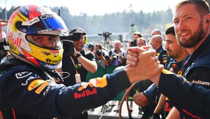 El análisis de Checo Pérez sobre su lucha con Verstappen en Spa: "Fue intocable"