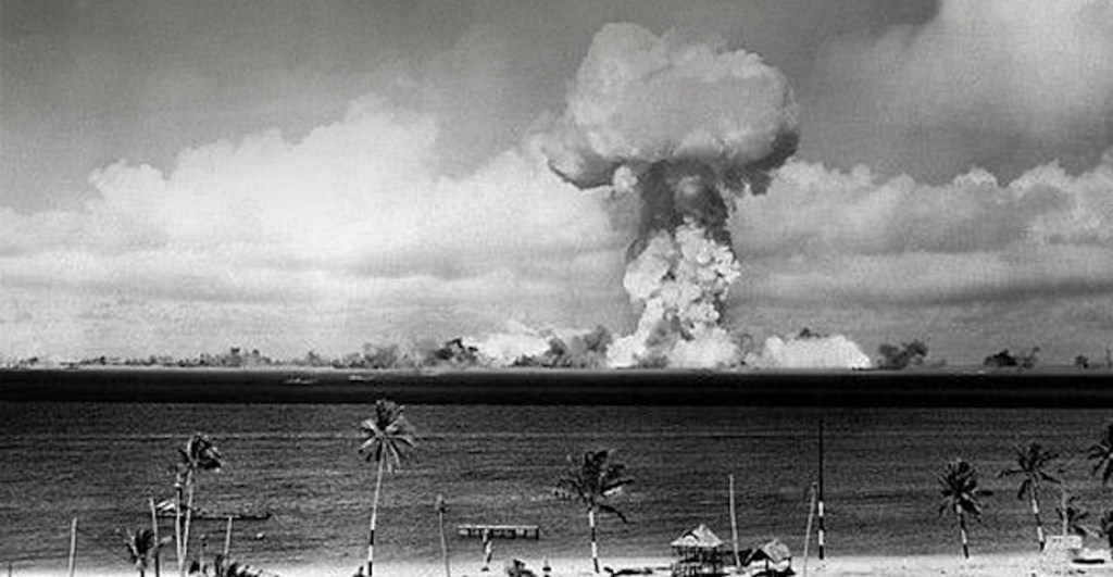 historia-real-bomba-atomica-nuclear-pruebas-bikini-fondo-atolon-bob-esponja-4