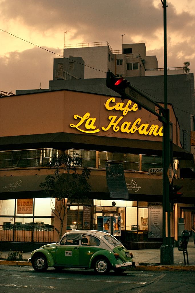 Viaja a los años 20 en las cafeterías más antiguas de la CDMX