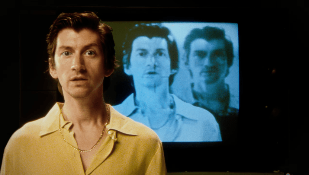 Arctic Monkeys le pone unos cuantos guitarrazos a su nueva rola "Body Paint"