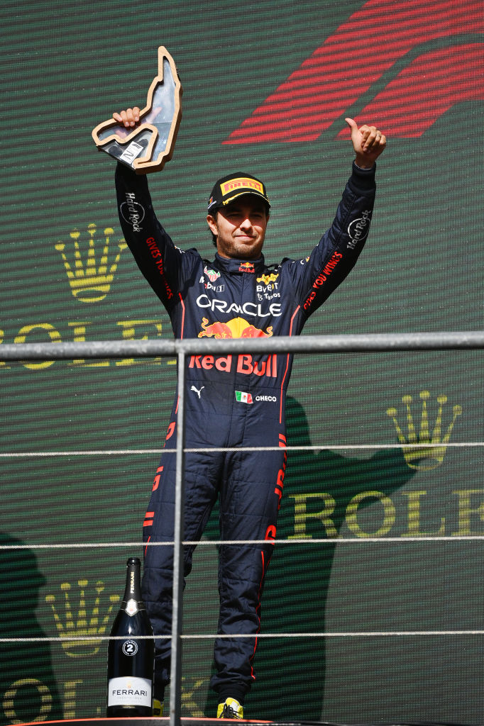 Checo Pérez contrato Red Bull Fórmula 1