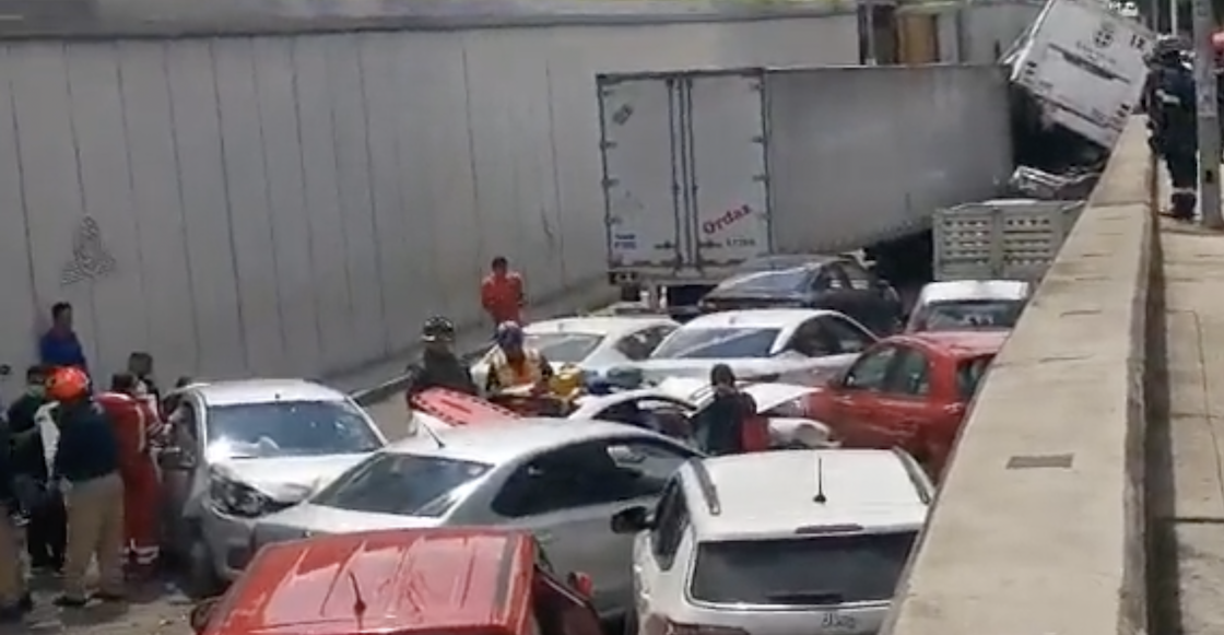 choque-carambola-accidente-transito-mexico-queretaro-trailer-frenos-1