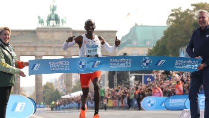 ¿Por qué es importante el nuevo récord mundial de Eliud Kipchoge en el maratón de Berlín 2022?