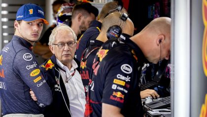 Helmut Marko ironizó con las sanciones a Verstappen y Checo en Monza: "Así es más emocionante"
