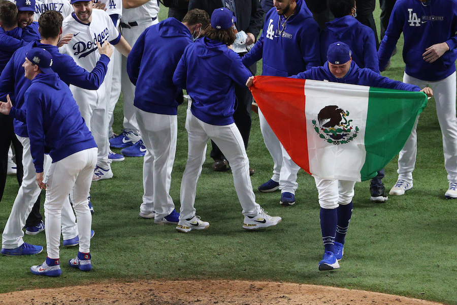 Julio Urías jugará el Clásico Mundial de Beisbol con la Selección Mexicana