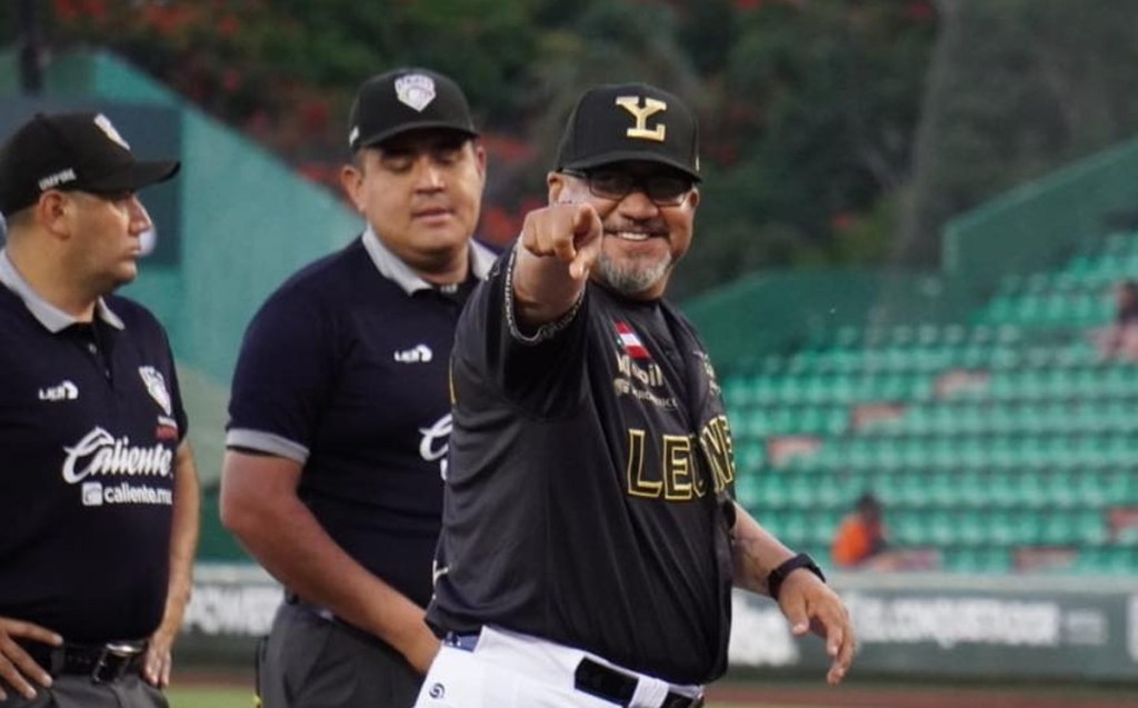 Roberto Vizcarra, manager de los Leones de Yucatán