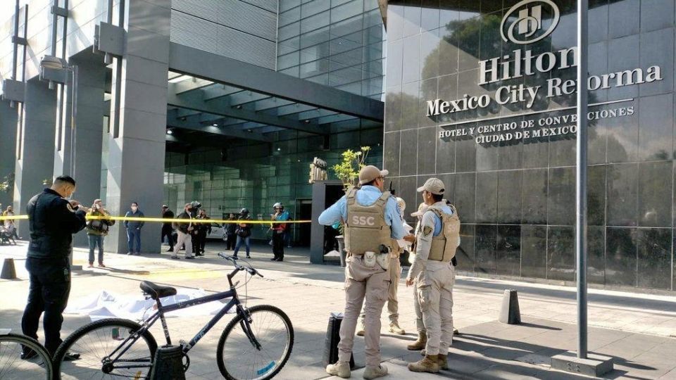 Hombre cae desde las alturas del hotel hilton en Reforma