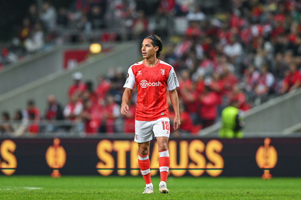 Las críticas de la prensa de Portugal a Diego Lainez por sus números con el Braga