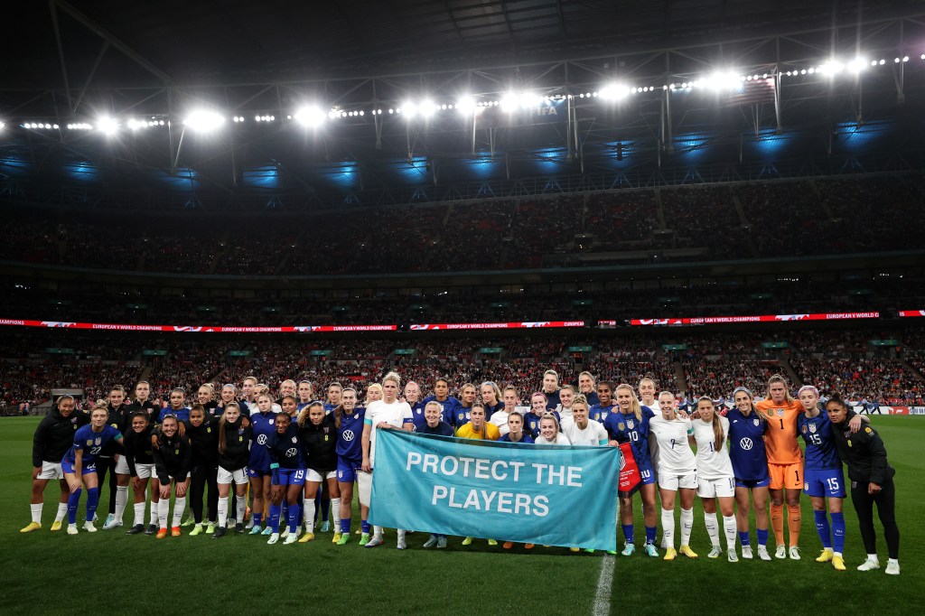 Protect the players Inglaterra vs Estados Unidos