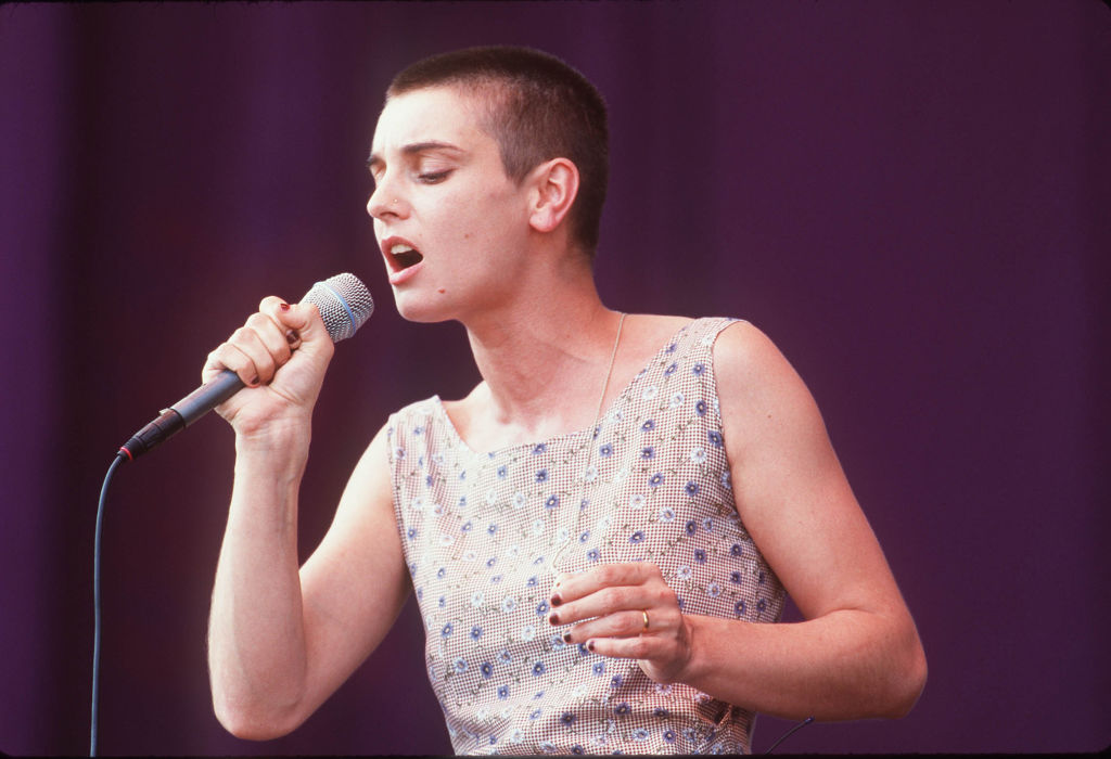 La historia de la polémica presentación de Sinéad O'Connor en 'Saturday Night Live'