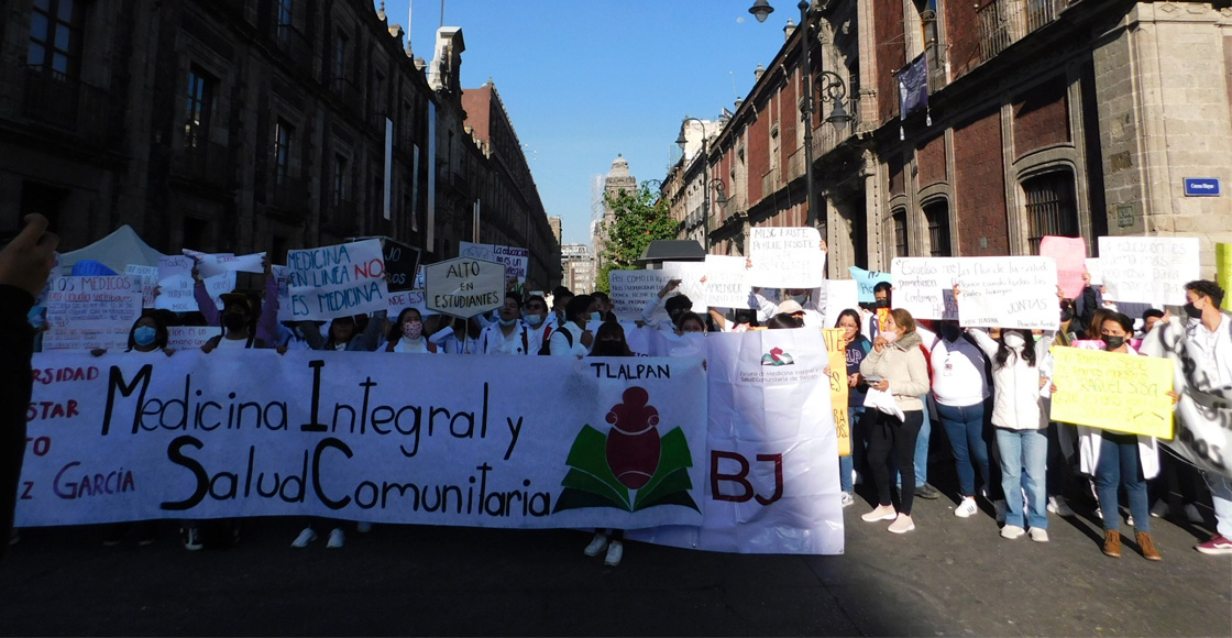 universidad-bienestar-protesta-medicos