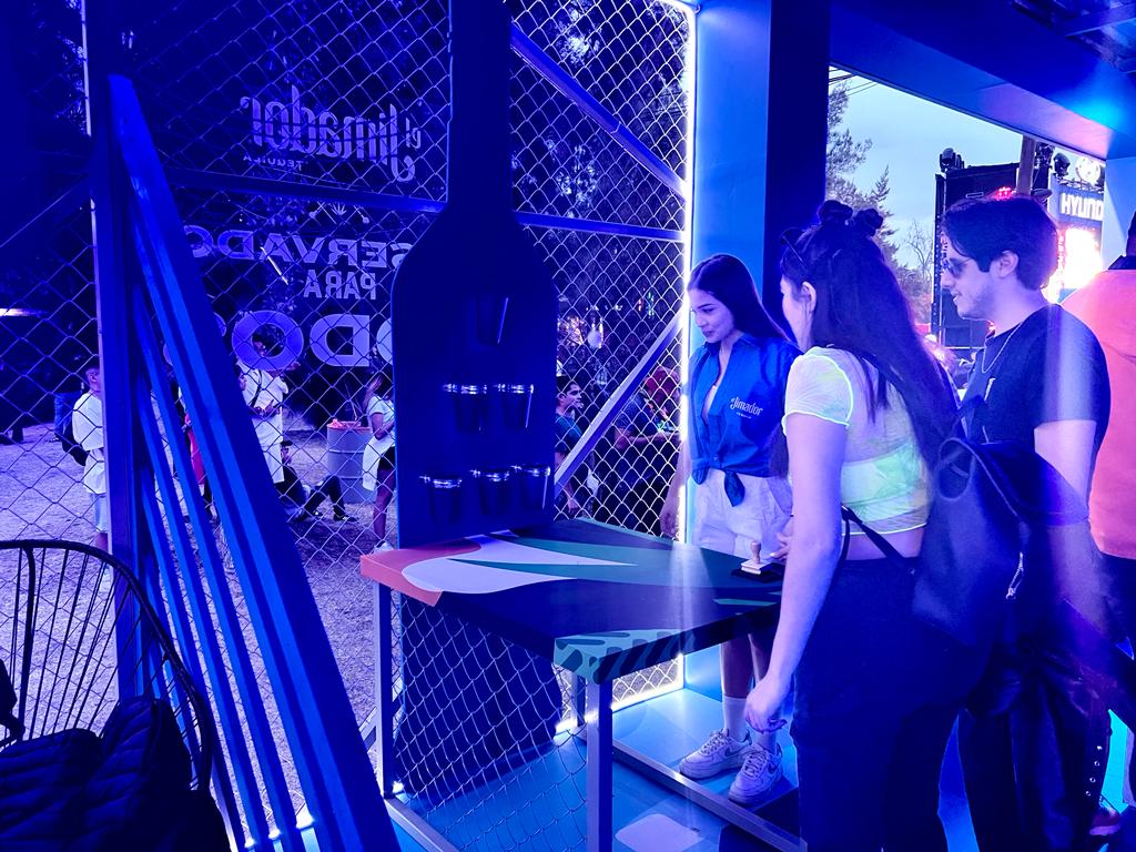 juegos en el stand del Jimador en el Flow Fest 2022