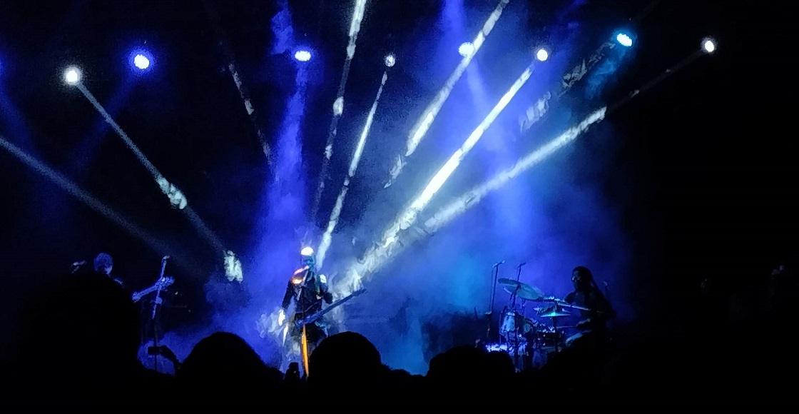 black midi fronton 1