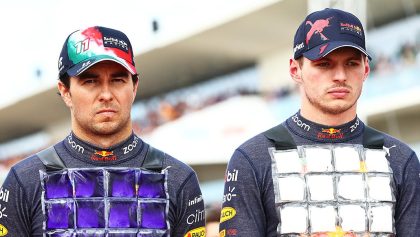 "Si tiene dos campeonatos, es por mí": Checo Pérez explotó contra Verstappen por no darle la posición en Brasil