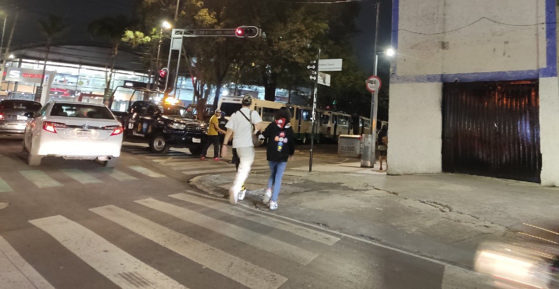 division-norte-camiones-estacionados