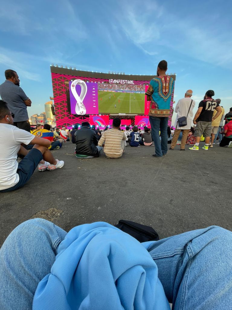 Si mis piernas dormidas hablaran: Un día en el FIFA Fan Fest de Qatar 2022