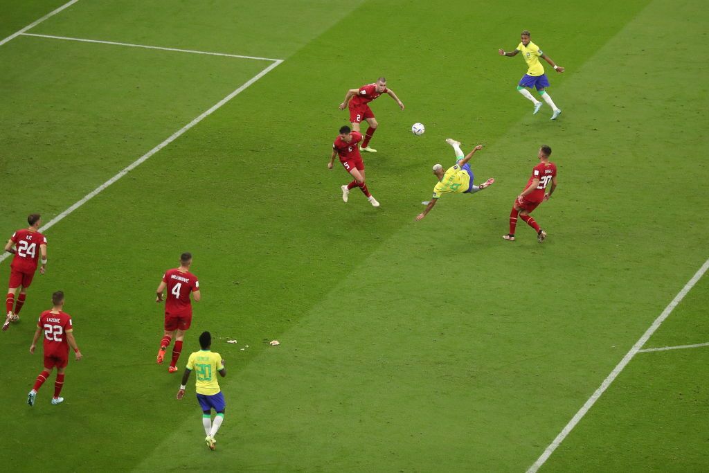 ¡Para el Puskas! El golazo de tijera de Richarlison en el triunfo de Brasil ante Serbia en Qatar 2022
