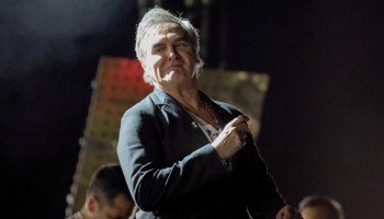 Morrissey regresa luego de tres años con la rola "Rebels Without Applause"