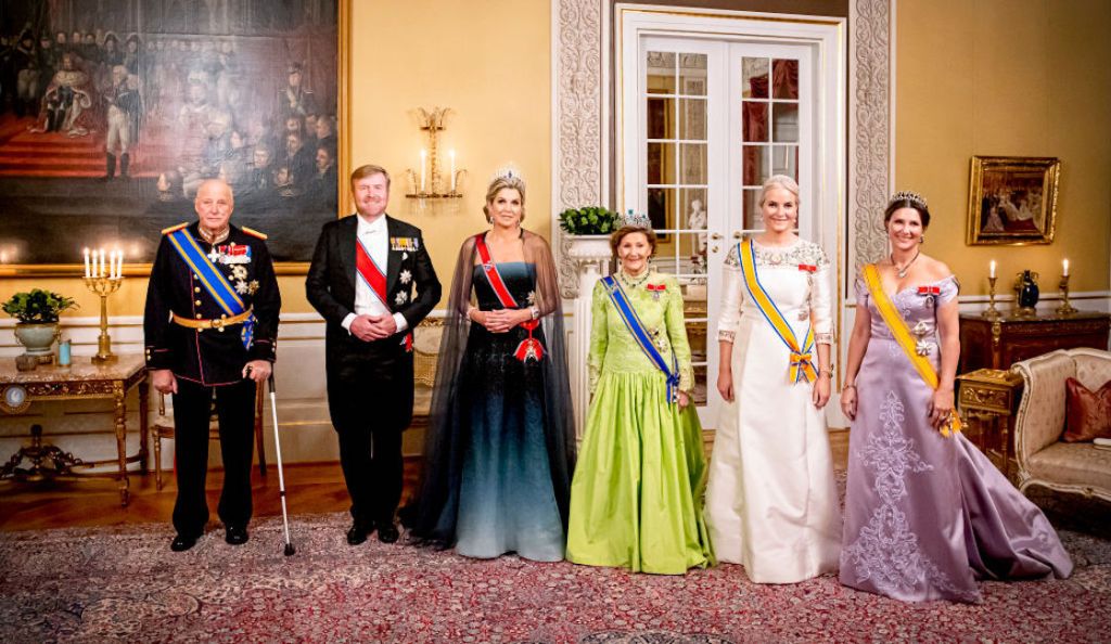 princesa-noruega-renuncia-realeza