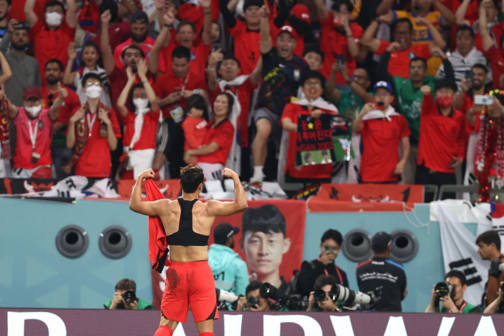 Corea vence a Portugal de úlitmo minuto y elimina a Uruguay de Qatar 2022