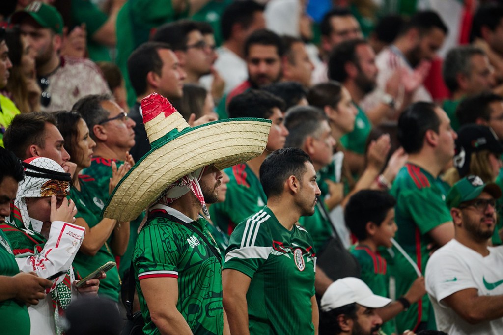 FIFA también investigará a México por el grito homofóbico en el partido contra Arabia