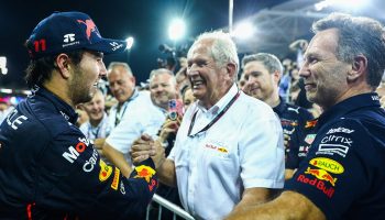 "Es bueno, pero no es Verstappen": La nueva comparación de Helmut Marko sobre Max y Checo Pérez