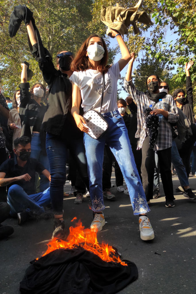 iran-policia-moral-desaparicion-protestas