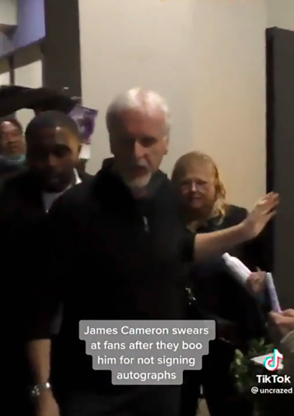 Se nos cayó un ídolo: James Cameron insulta a fans por abuchearlo al no querer dar autógrafos