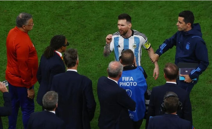 Qatar 2022: El origen de la bronca entre Messi y Van Gaal que encendió el Argentina vs Países Bajos