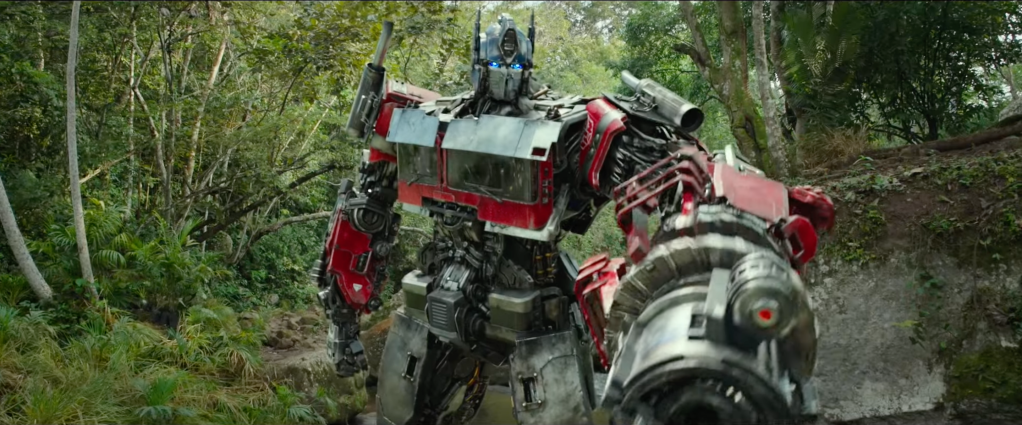 Optimus Prime y Bumblebee regresan en el tráiler de 'Transformers: Rise of the Beasts'