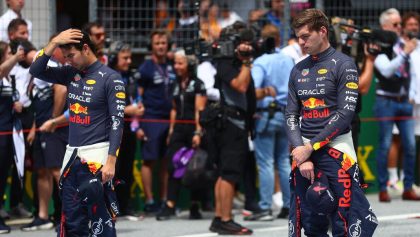 Chris Horner aceptó errores de Red Bull por el pleito entre Checo y Max: "No imaginamos esa situación en Brasil"