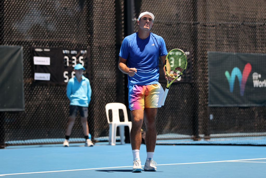 Ernesto Escobedo califica al cuadro principal del Australian Open