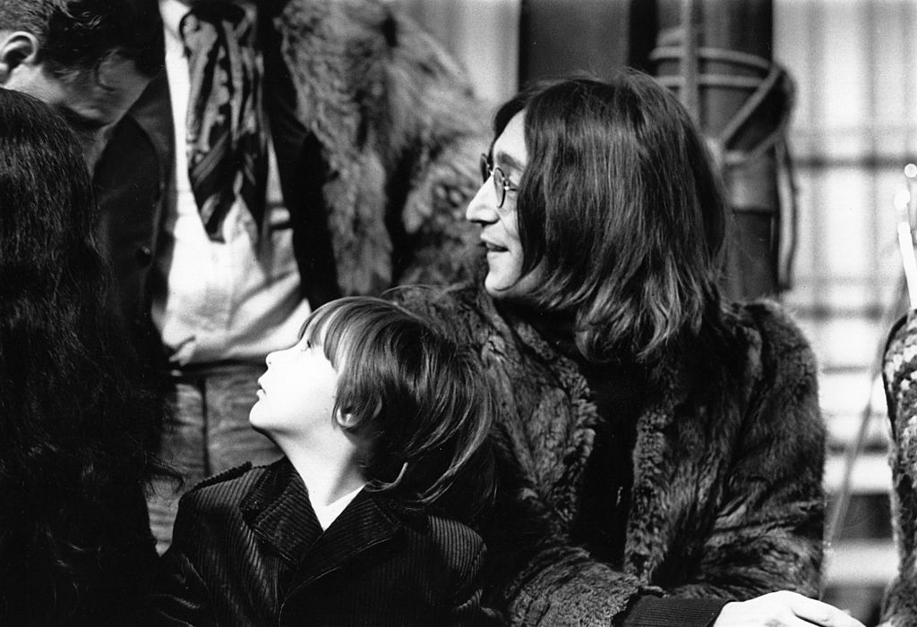 "Beautiful Boy": La emotiva (y polémica) historia de la canción que John Lennon escribió a su hijo