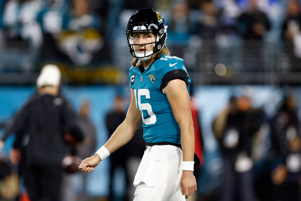 Trevor Lawrence en el Jaguars vs Chargers