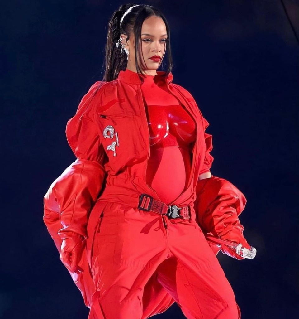 Outfit de Rihanna completo