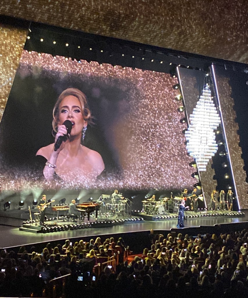 Adele desde el Colosseum del Caesars Palace en Las Vegas