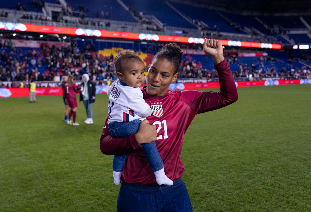 Madres y futbolistas de tiempo completo: Estados Unidos y el camino a seguir en el futbol femenil