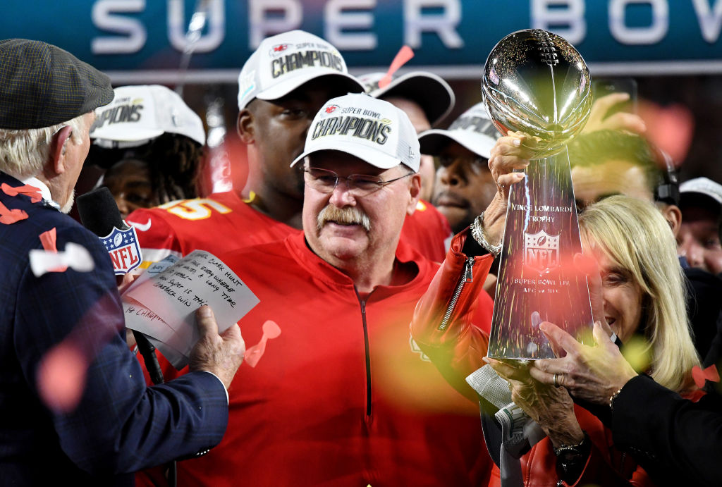 Celebrando el Super Bowl con Chiefs ante 49ers