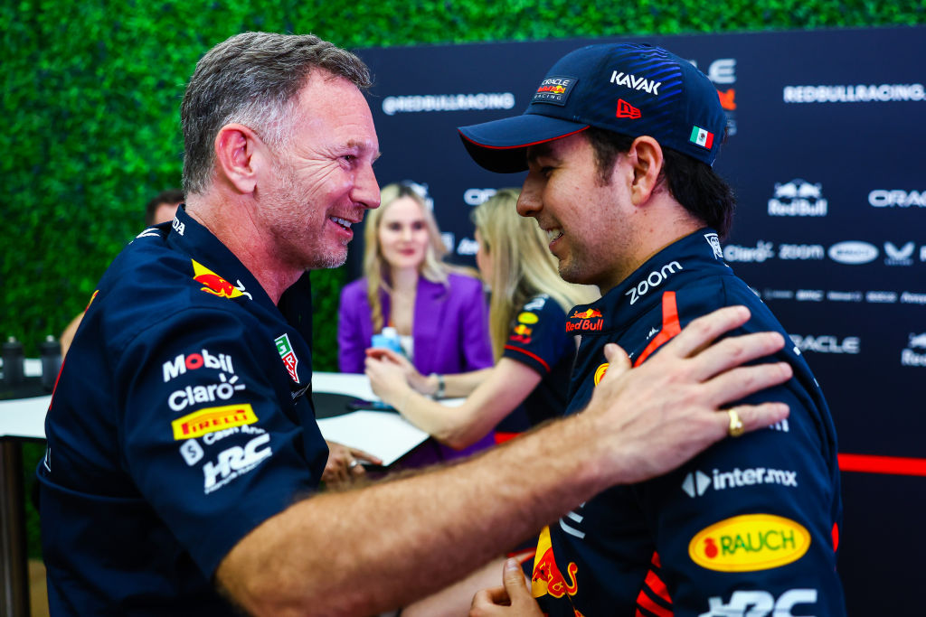 Christian Horner y Checo Pérez GP Arabia